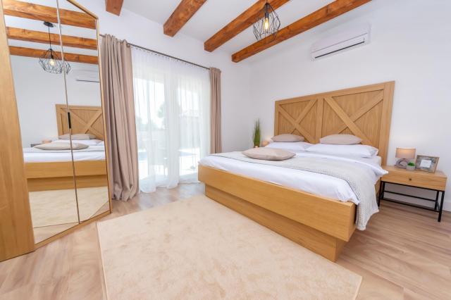 Villa Idassa Brisevo 10 Persons Vacation Rentals In Croatia